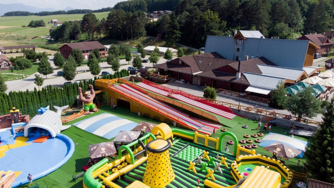 Apartmány Humno Valča Esterno foto