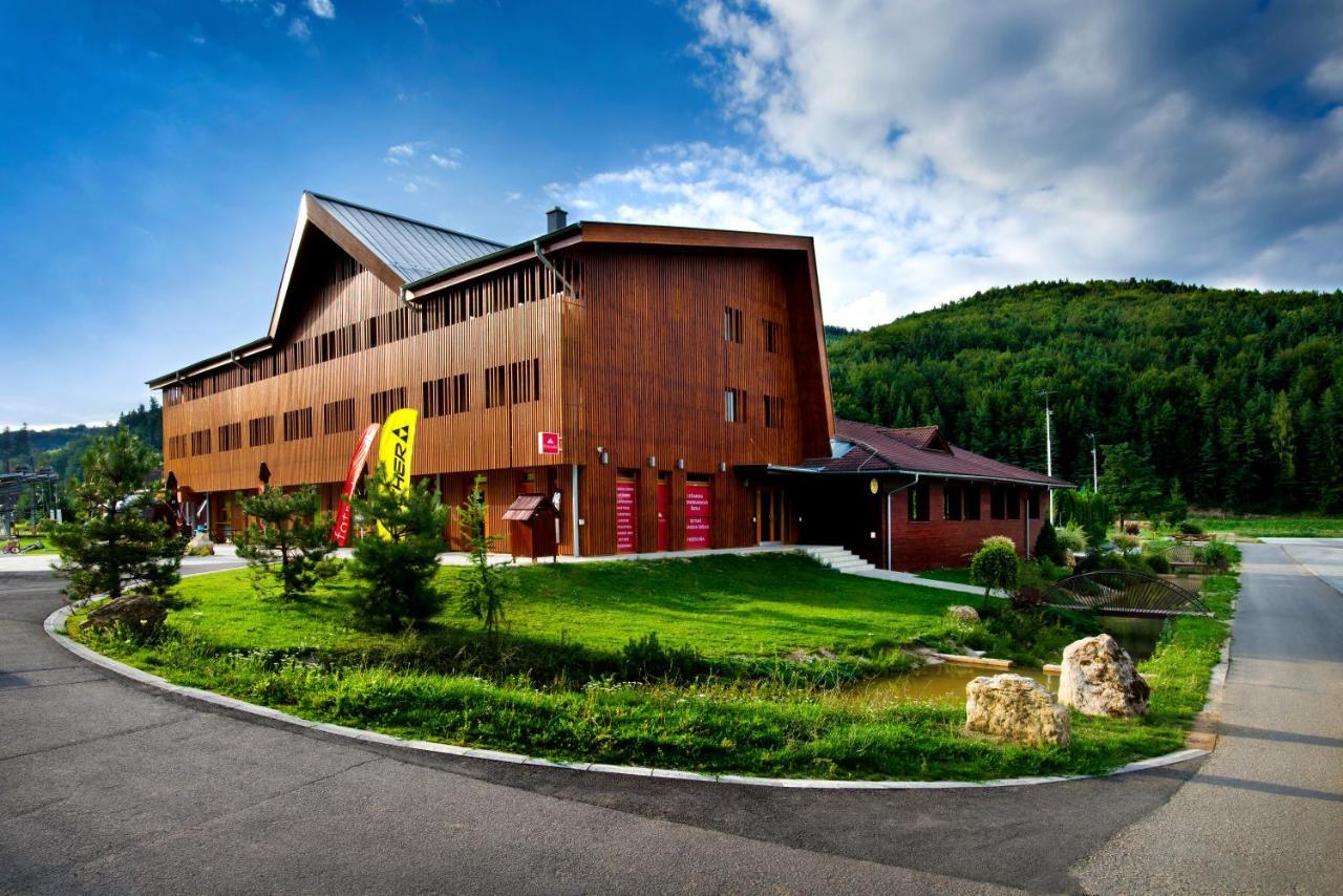 Apartmány Humno Valča Esterno foto