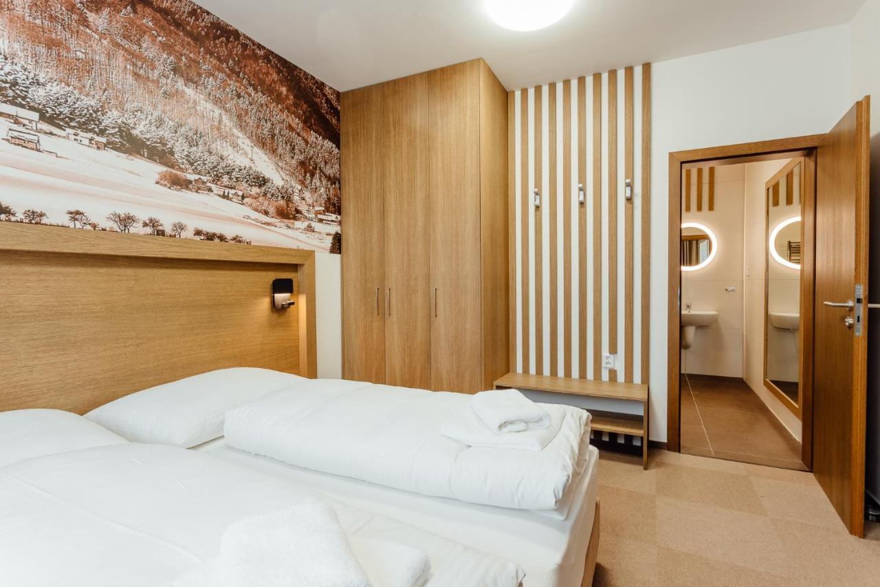 Apartmány Humno Valča Esterno foto