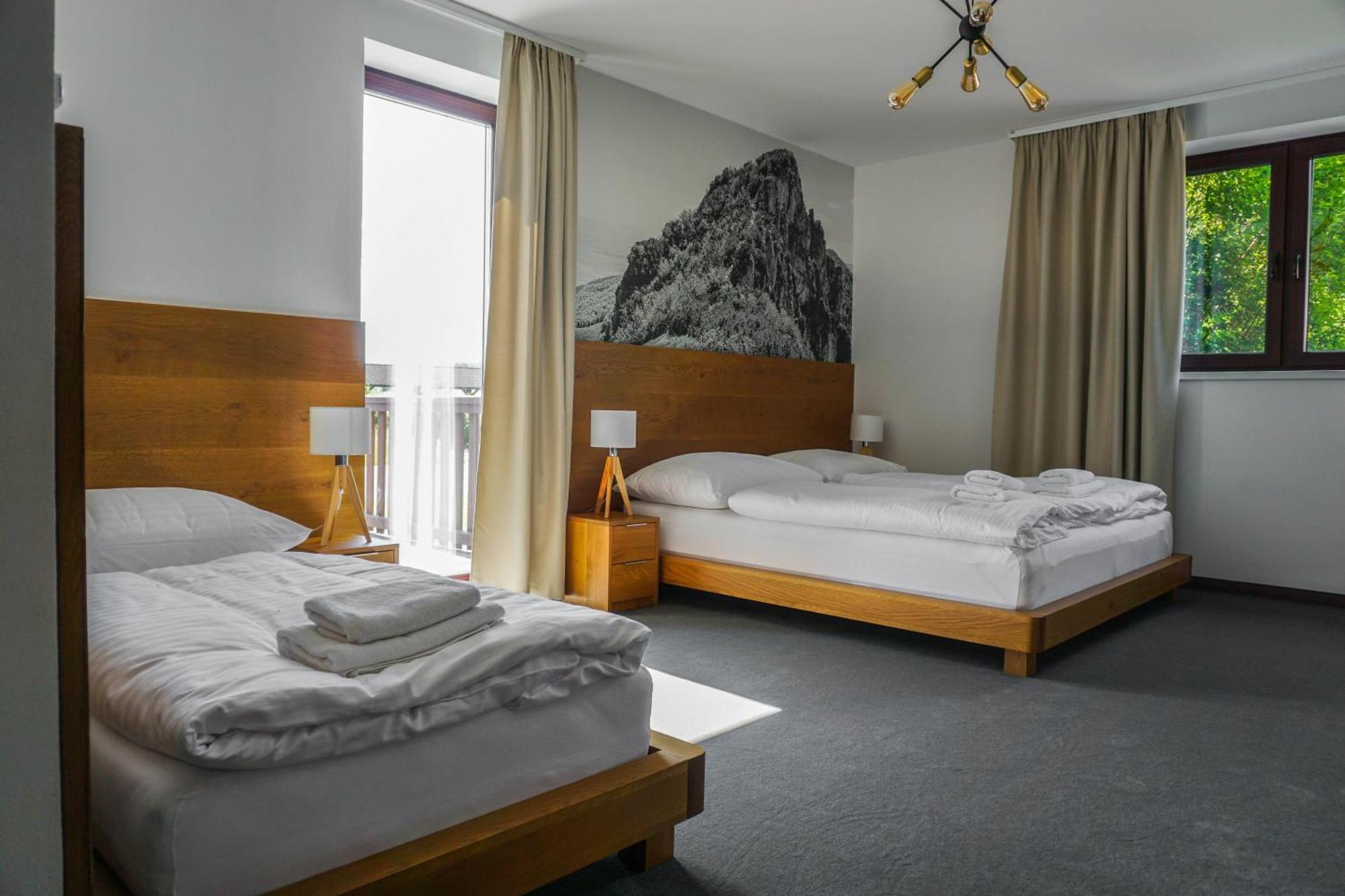 Apartmány Humno Valča Esterno foto